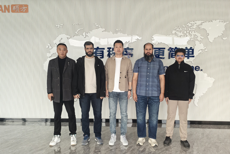 友谊长存！沙特阿拉伯代理商到访硕方智造基地